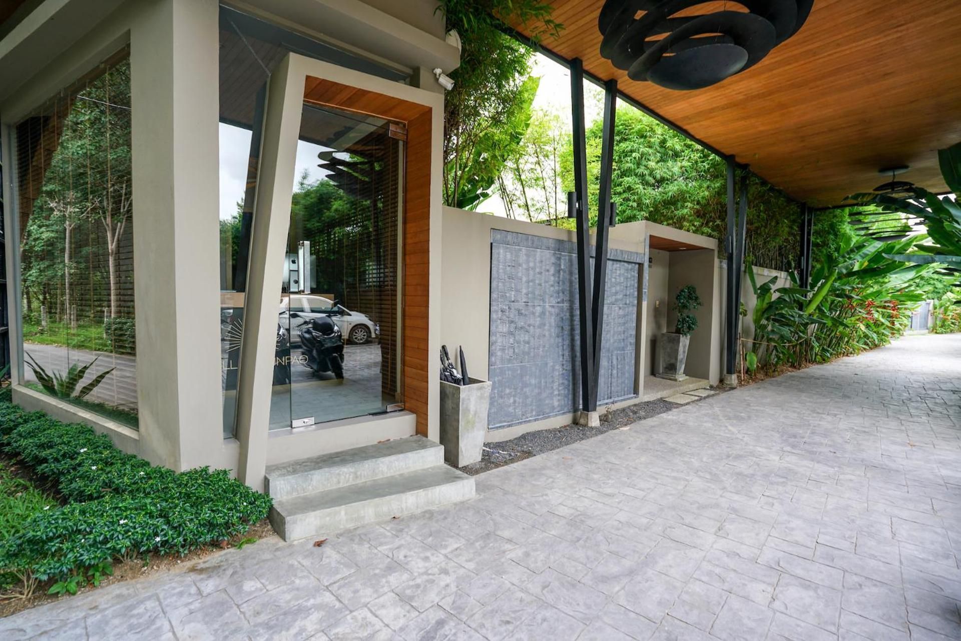 Sunpao Pool Villa by HCR