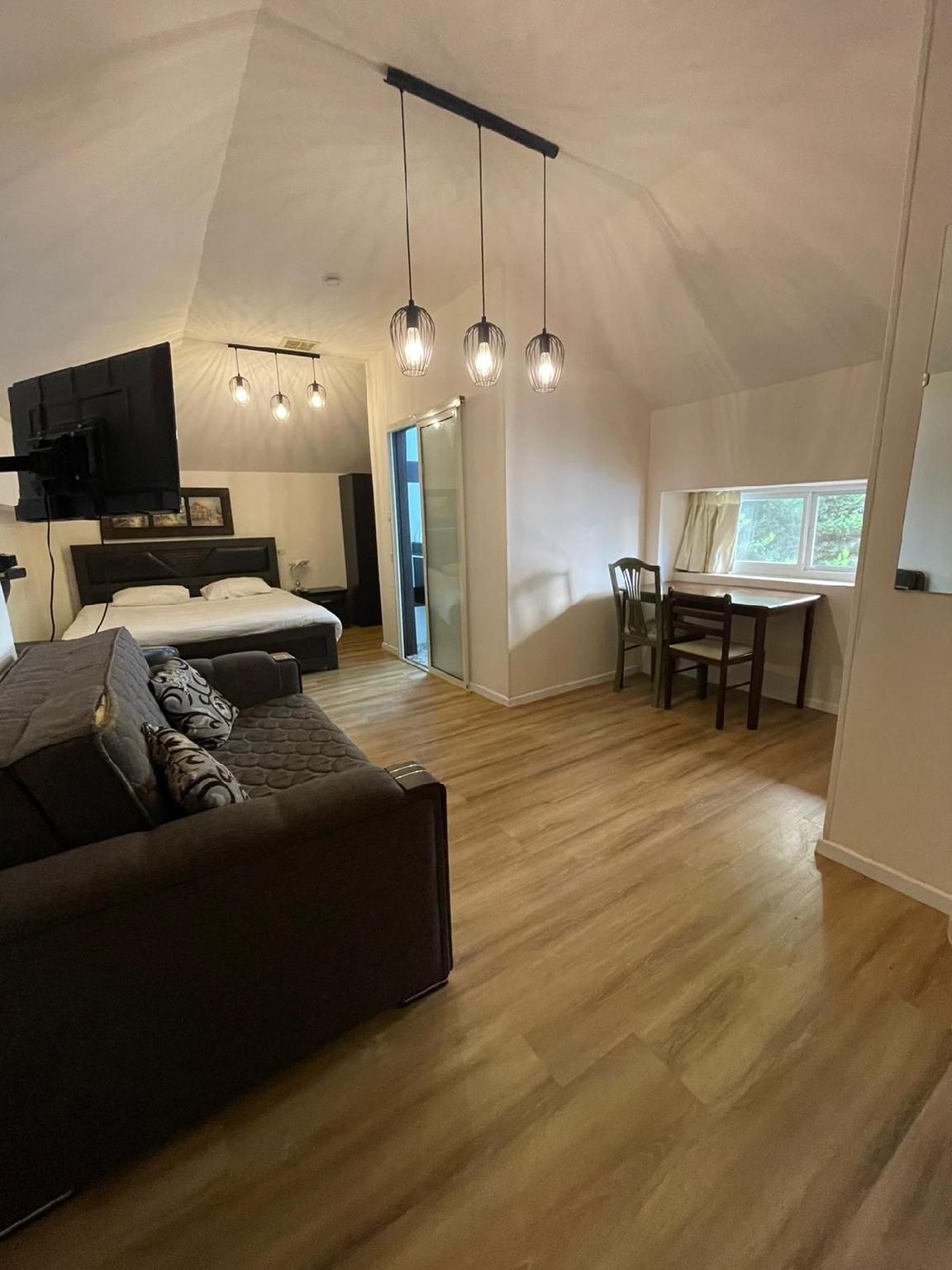 Suite with Kitchenette