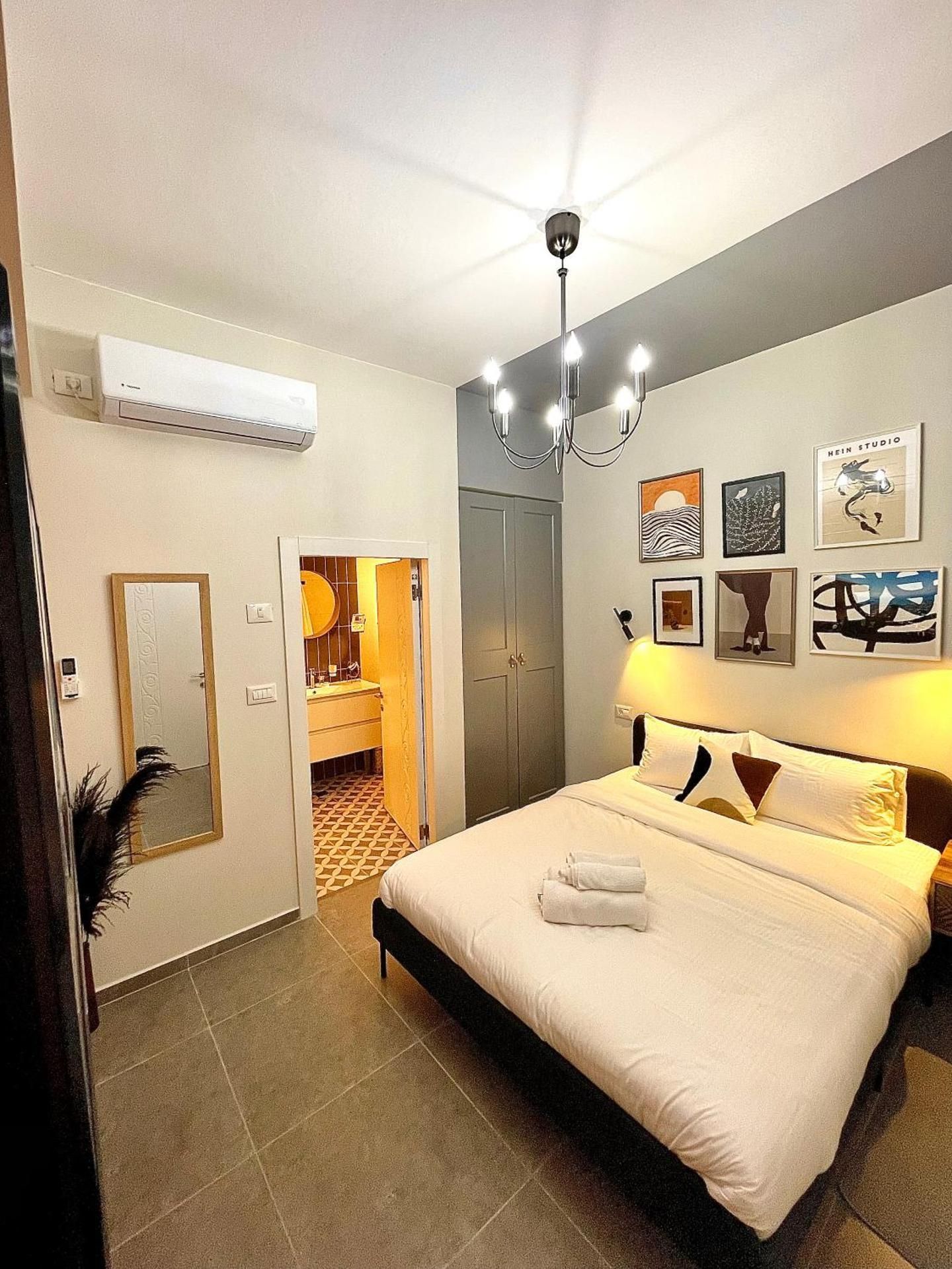 King Suite with Spa Bath