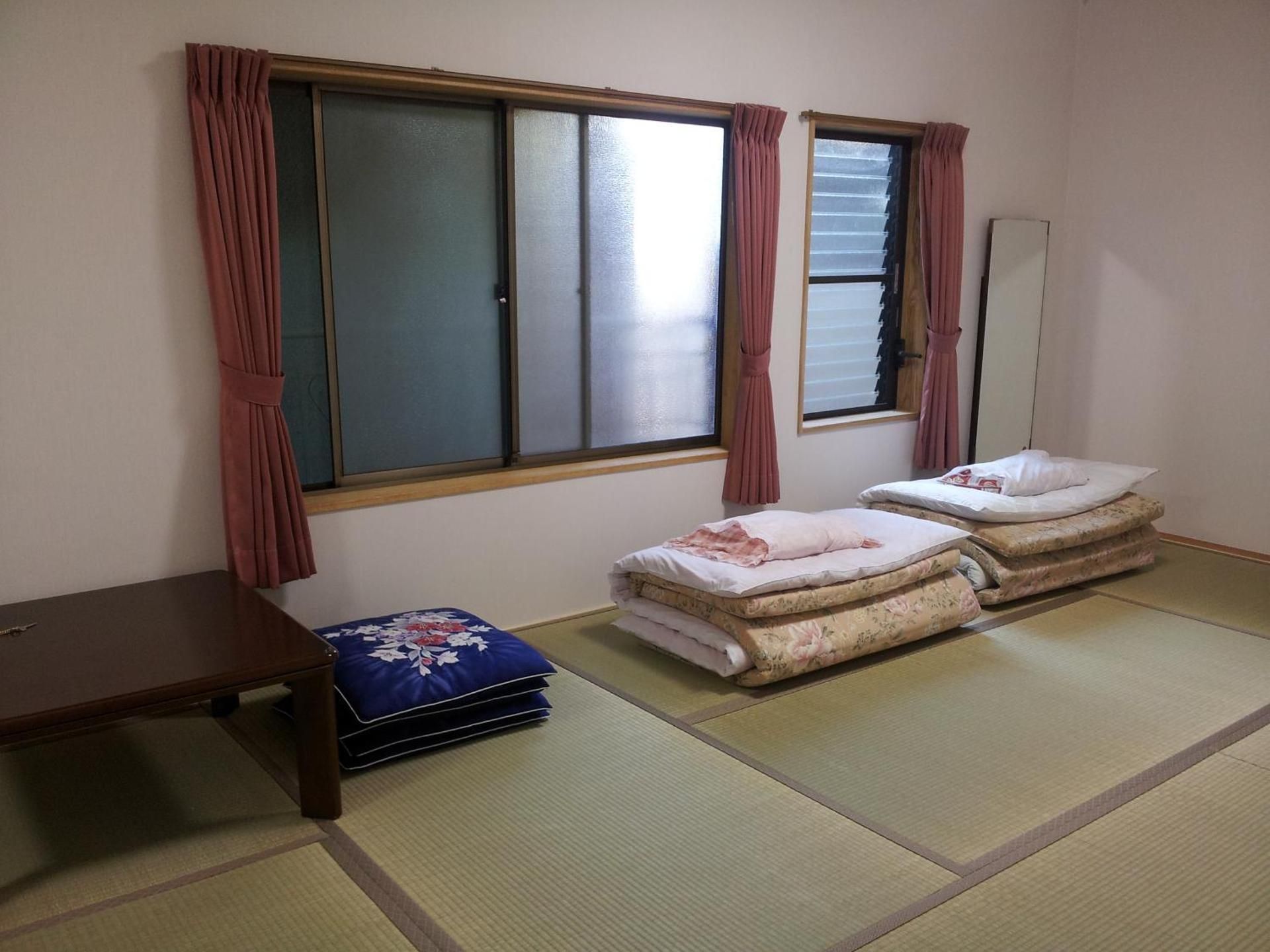 Japanese Room ( 3 person )