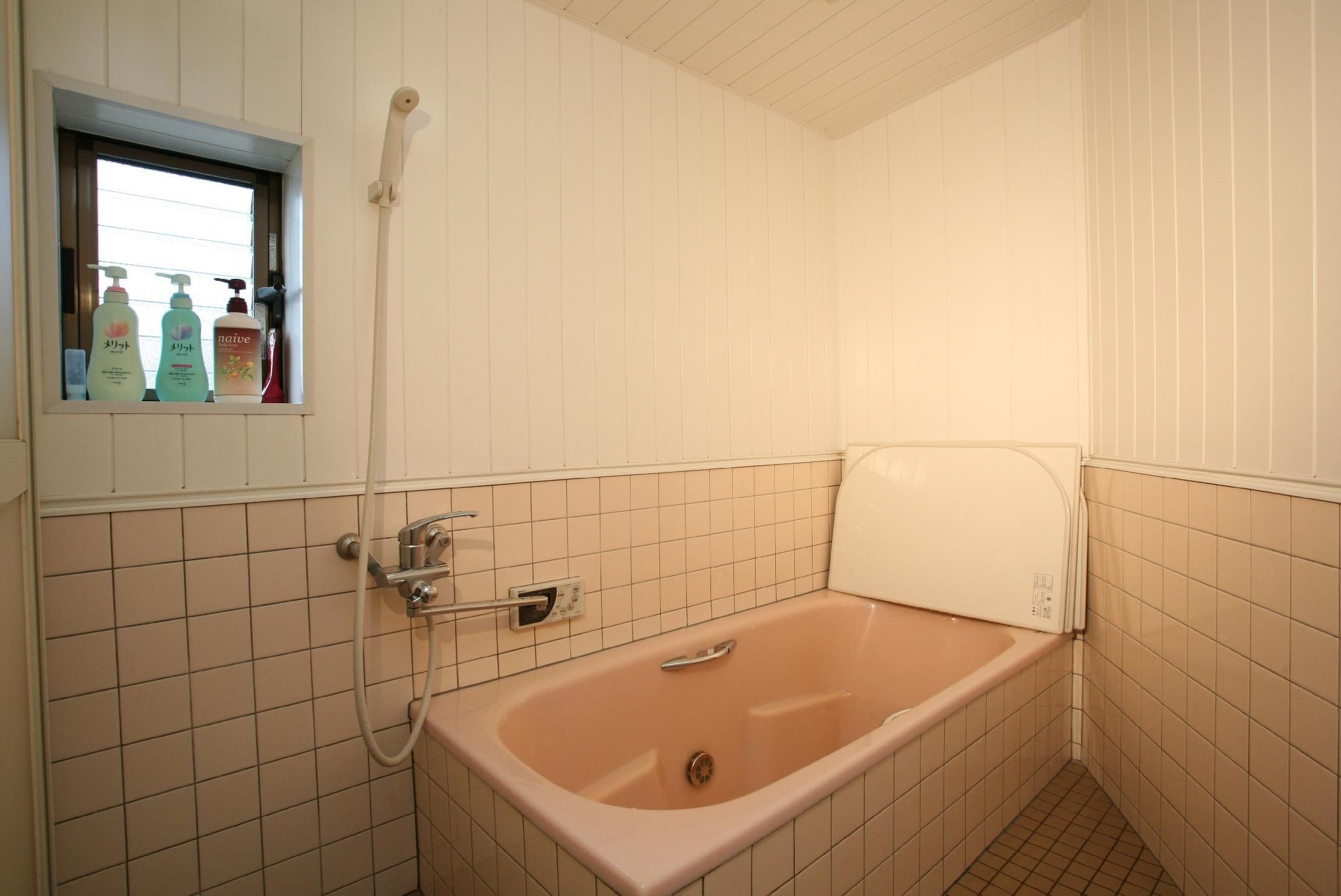 Japanese Style - Shared Bathroom