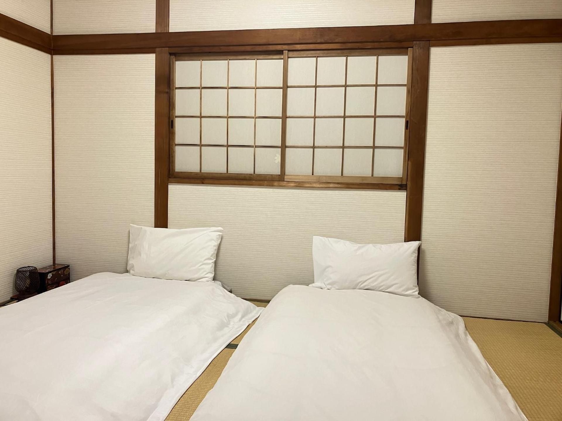 Economy Triple Room with Shared Bathroom