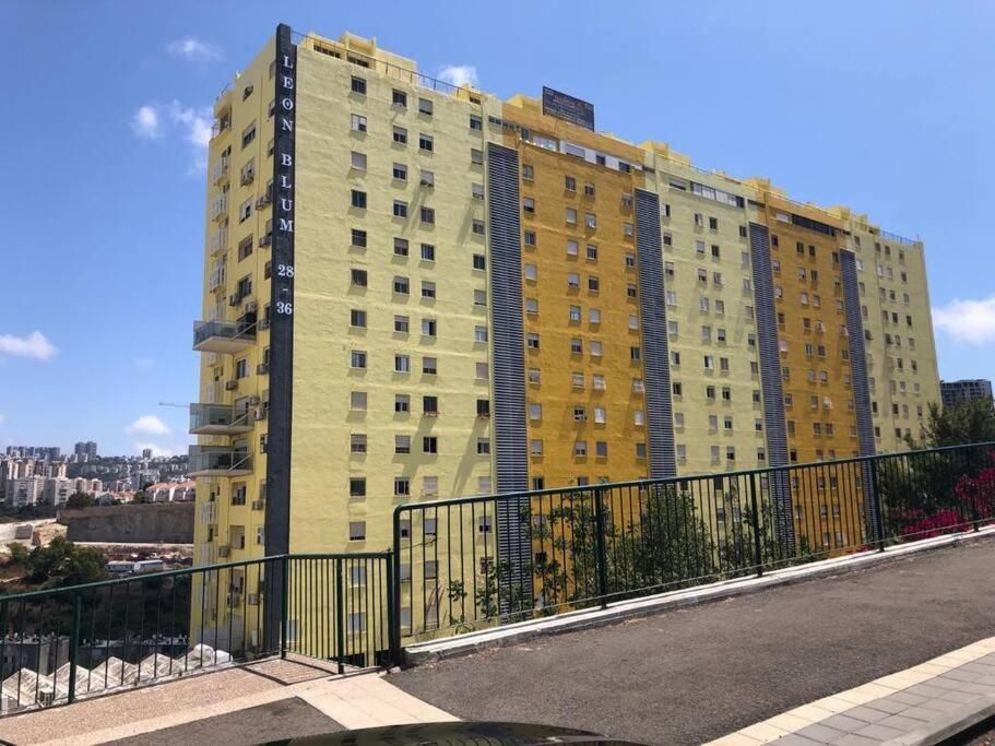 לאון ספא לופט - חדרי אירוח עם בריכה פרטית וסאונה בלב חיפה