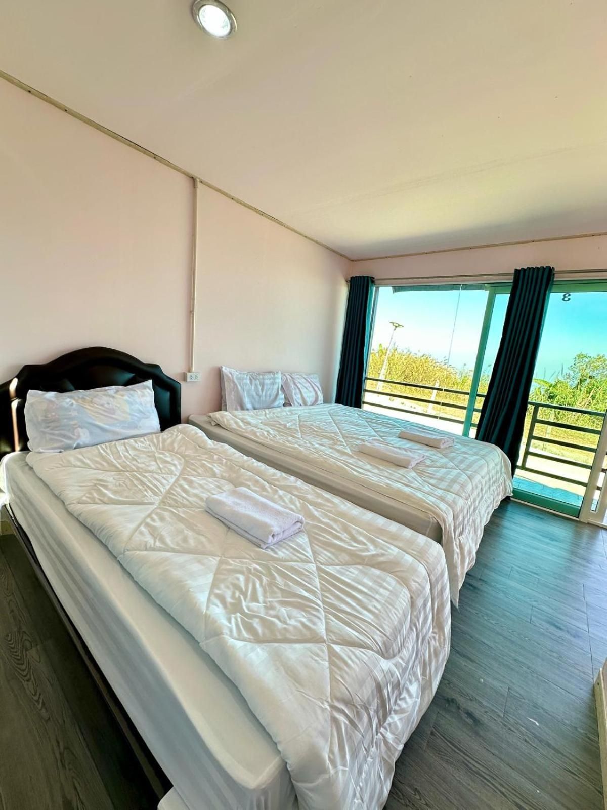 Basic Triple Room