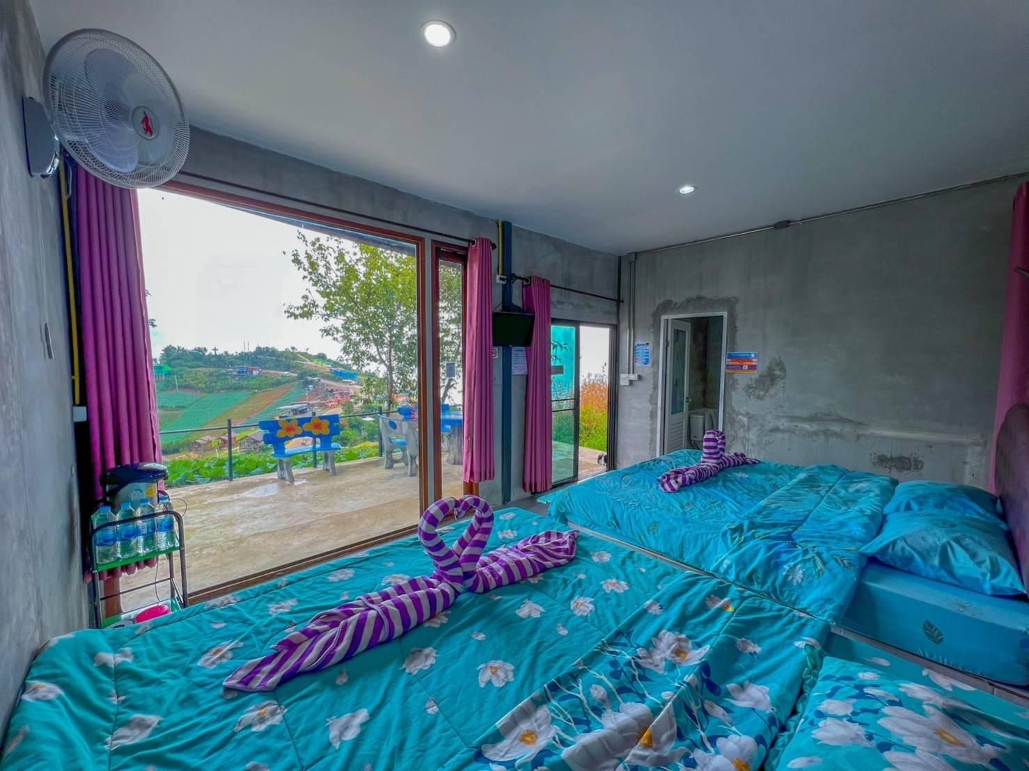Family Room -- 2 Bed