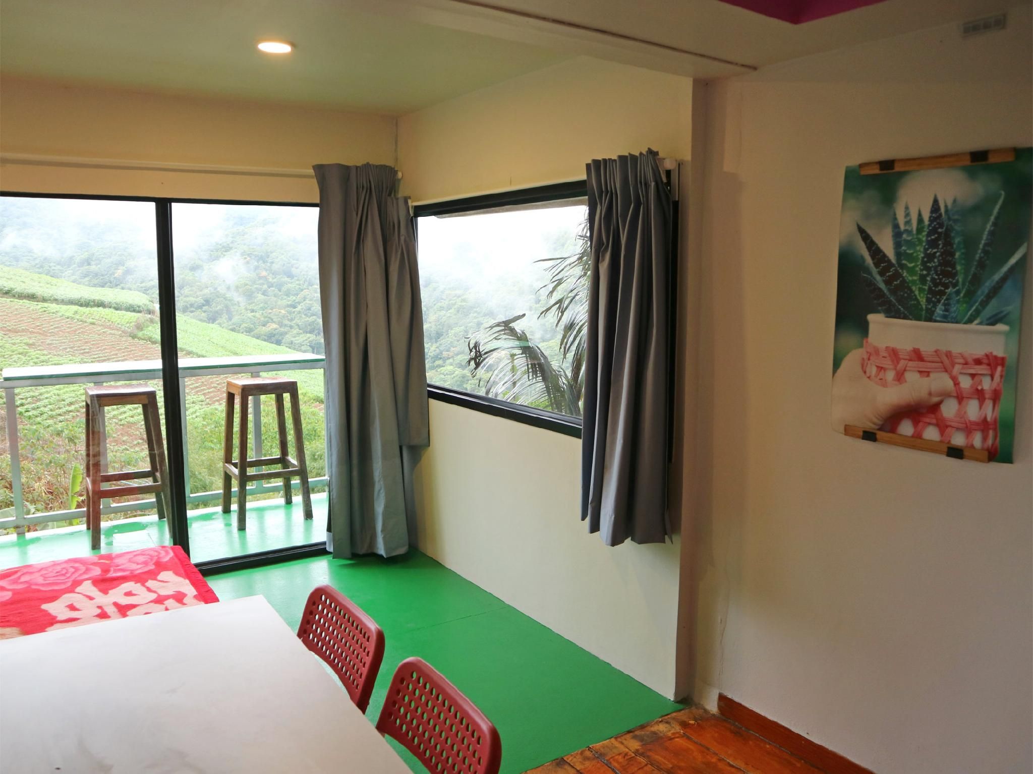 Quadruple Room with Mountain View