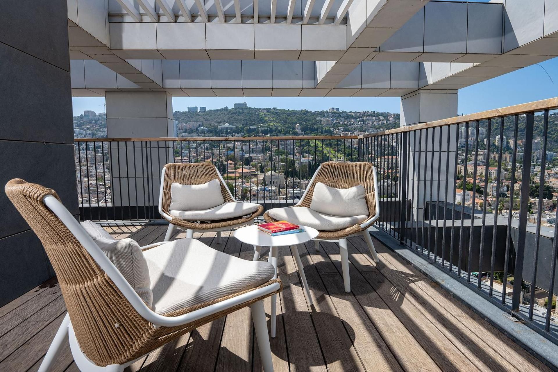 Three Bedroom Apartment with Balcony and Office