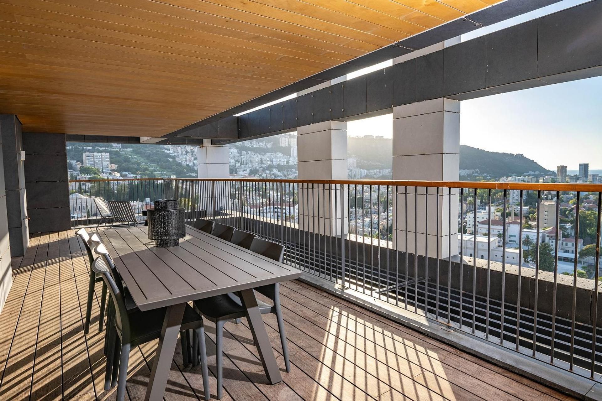 Two Bedroom Apartment with Balcony and Office
