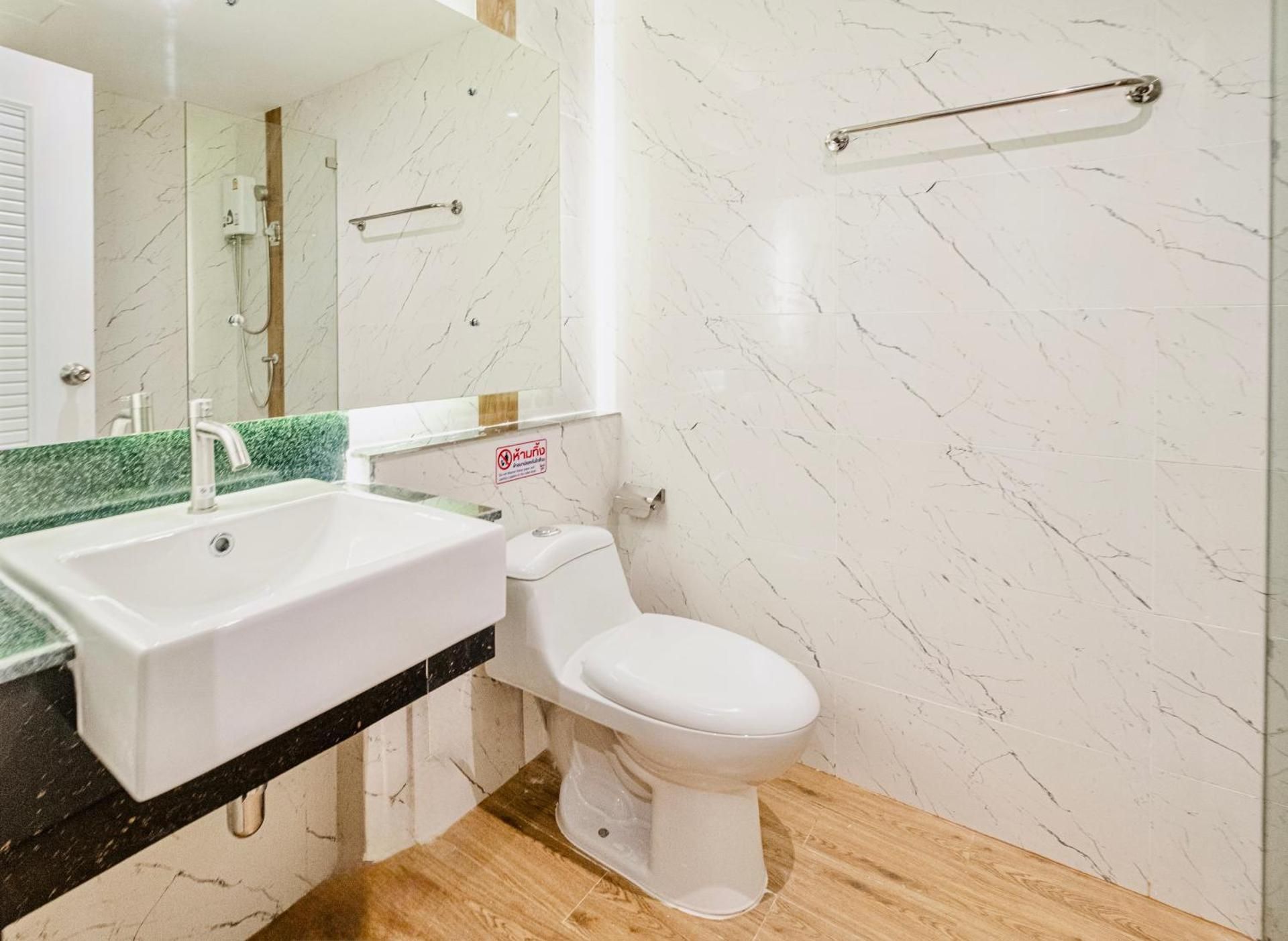 Metro Hotel Phahonyothin 35 Suite - 2 Beds 3