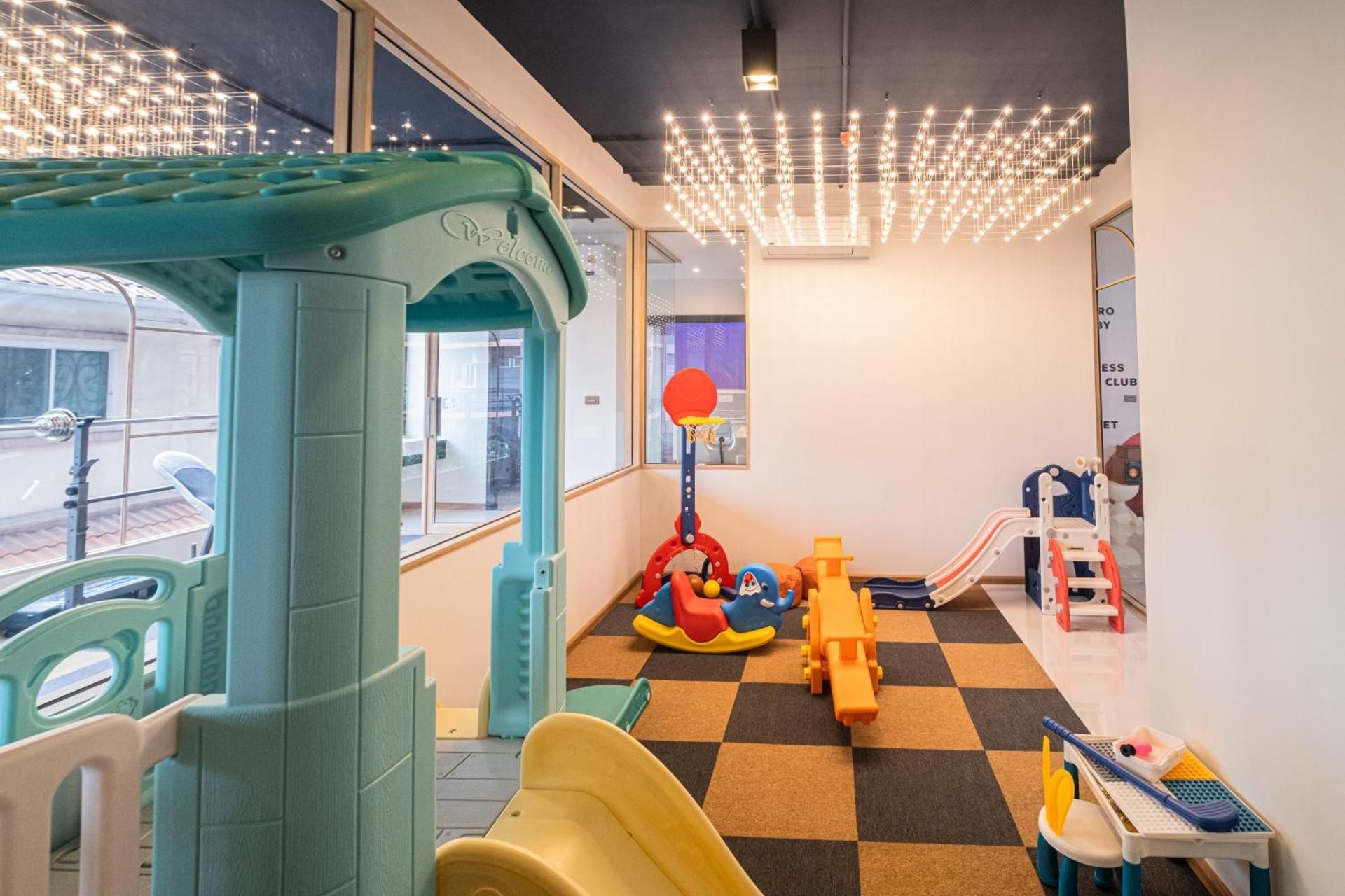 kid’s club