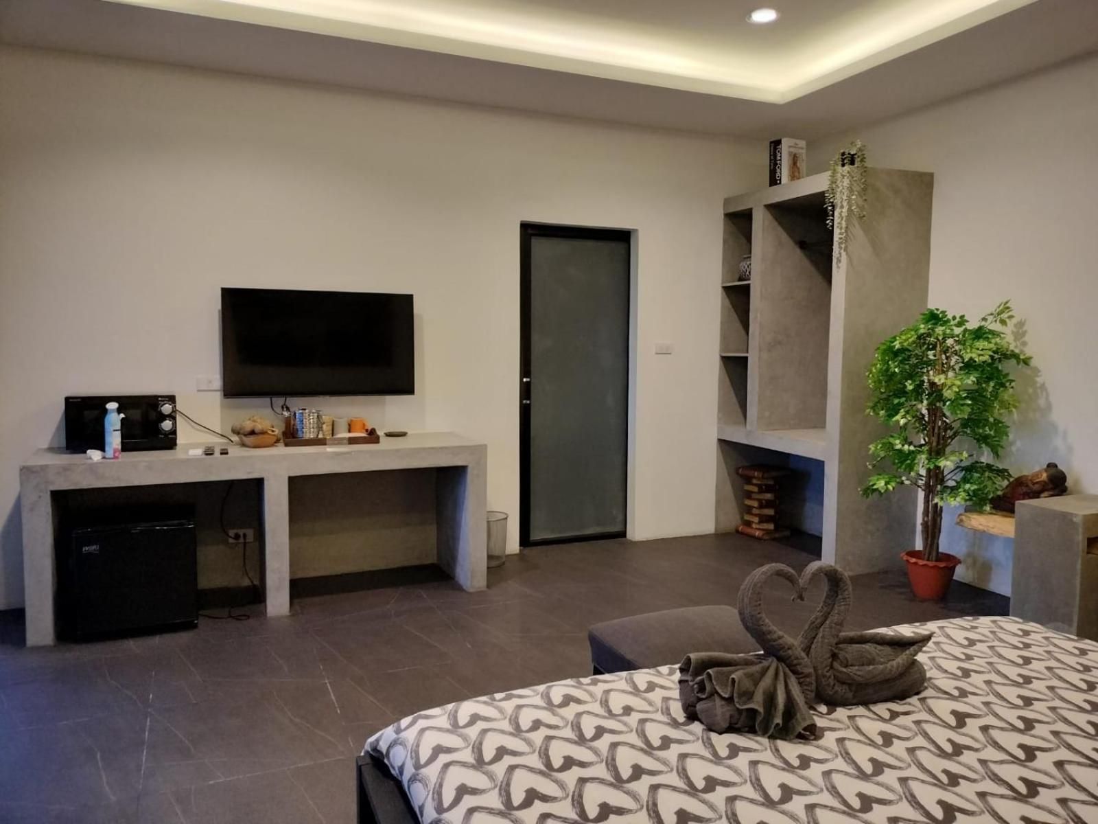 Sunset resorts and bar Deluxe Bungalow with Garden View 2