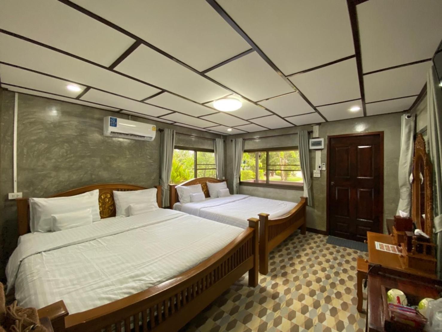 Economy Quadruple Room