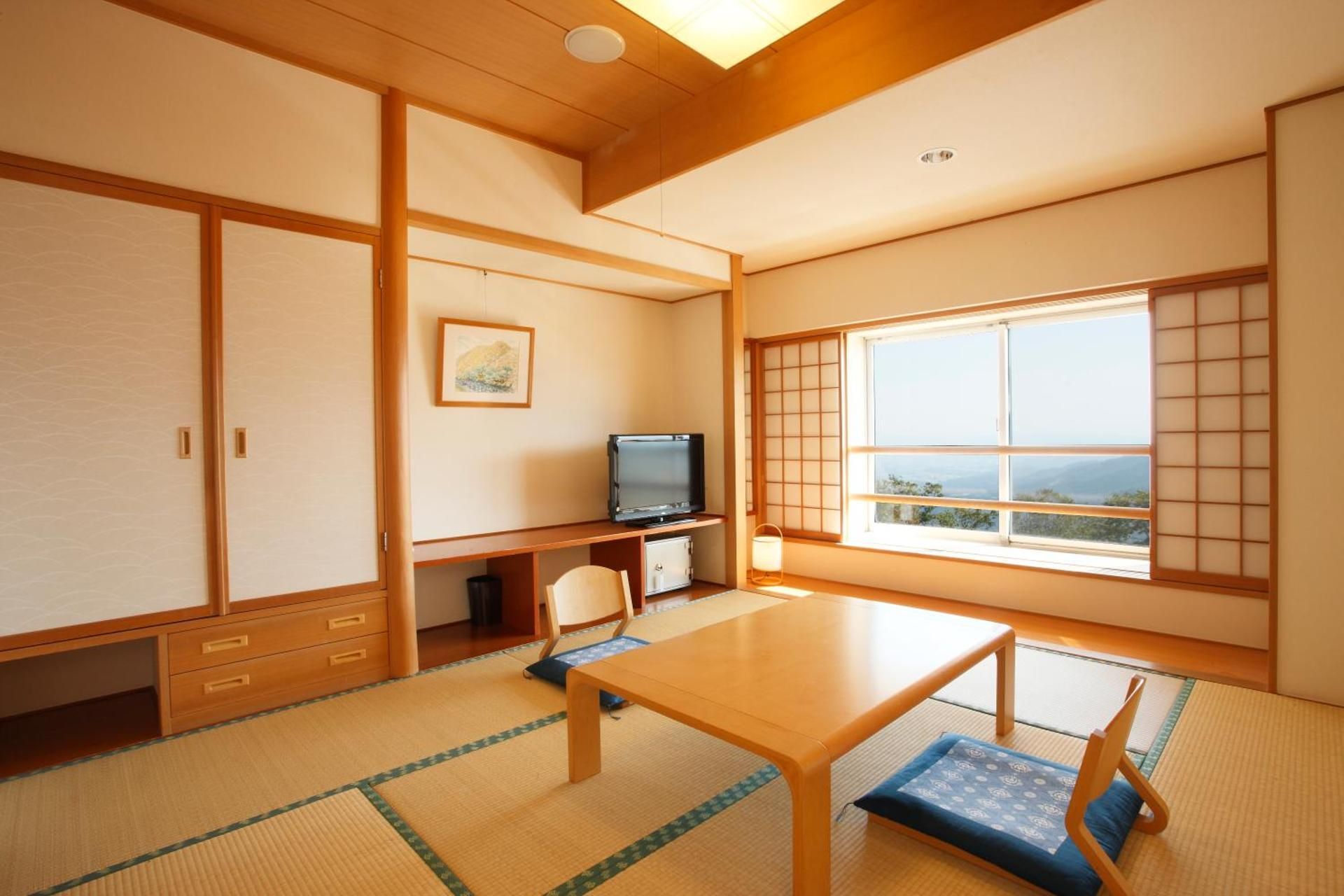 Japanese-Style Room with View - Non-Smoking