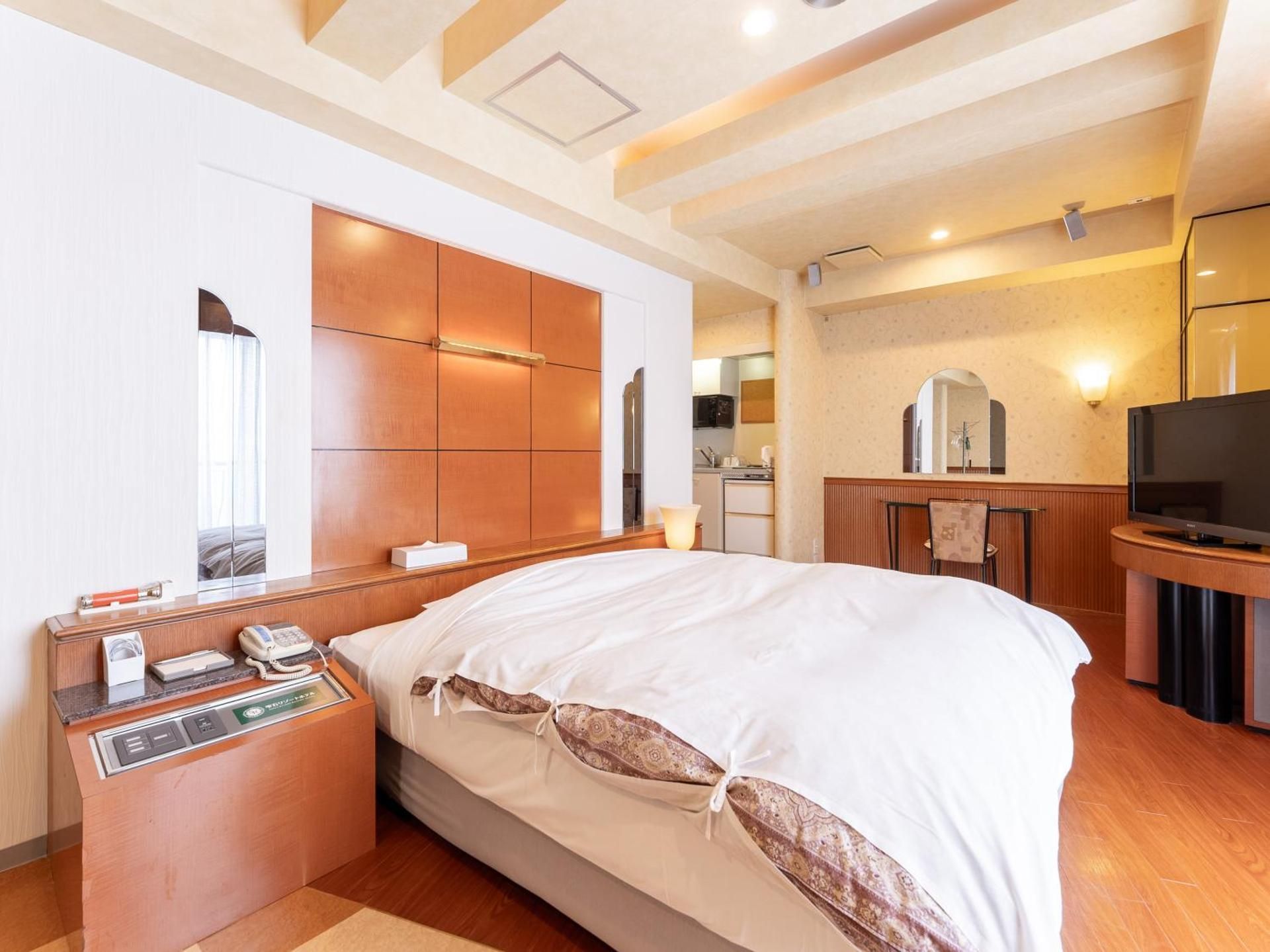 Queen Room