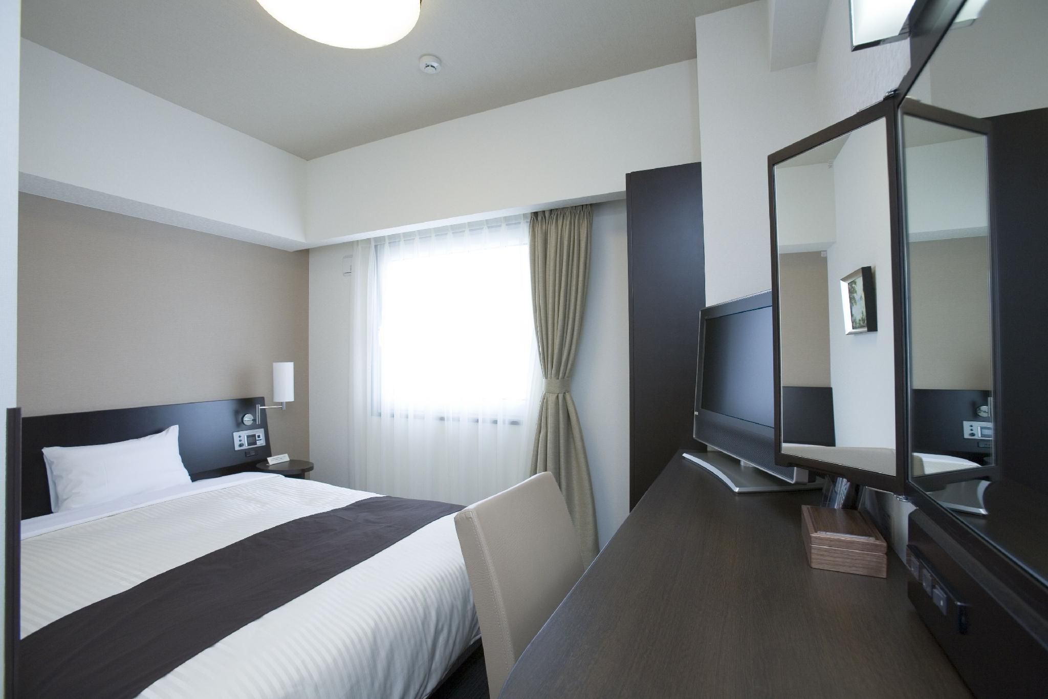 Single Room - Non-Smoking