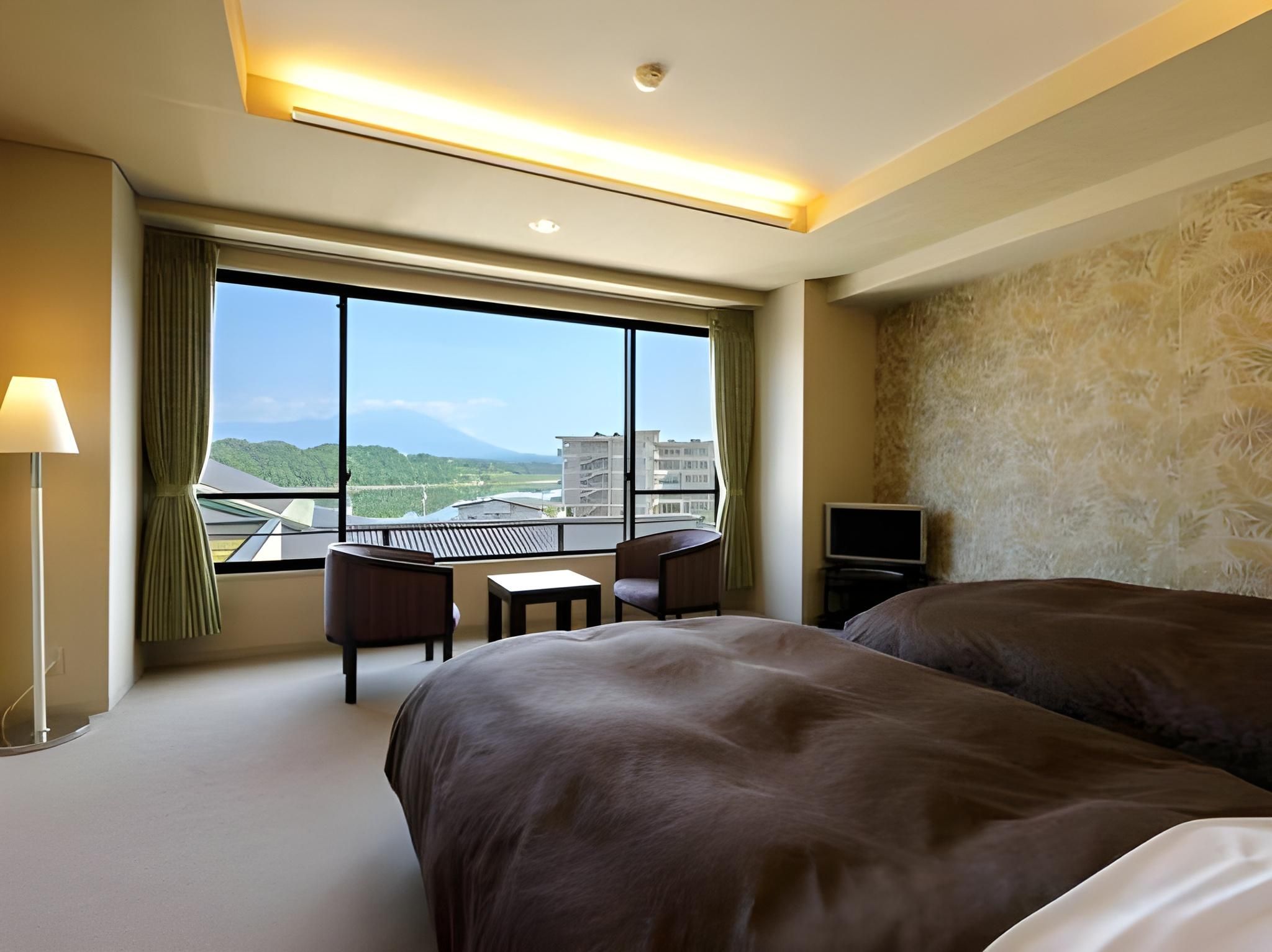Twin Room,Lake View -Non-smoking