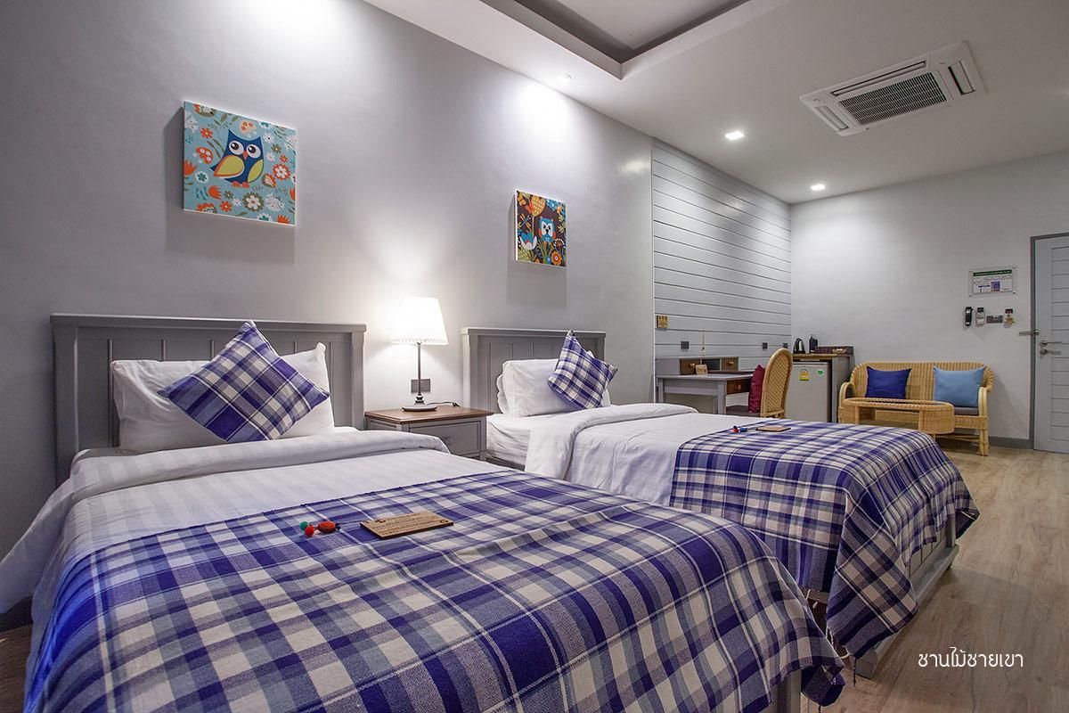 Deluxe Room Twin Beds