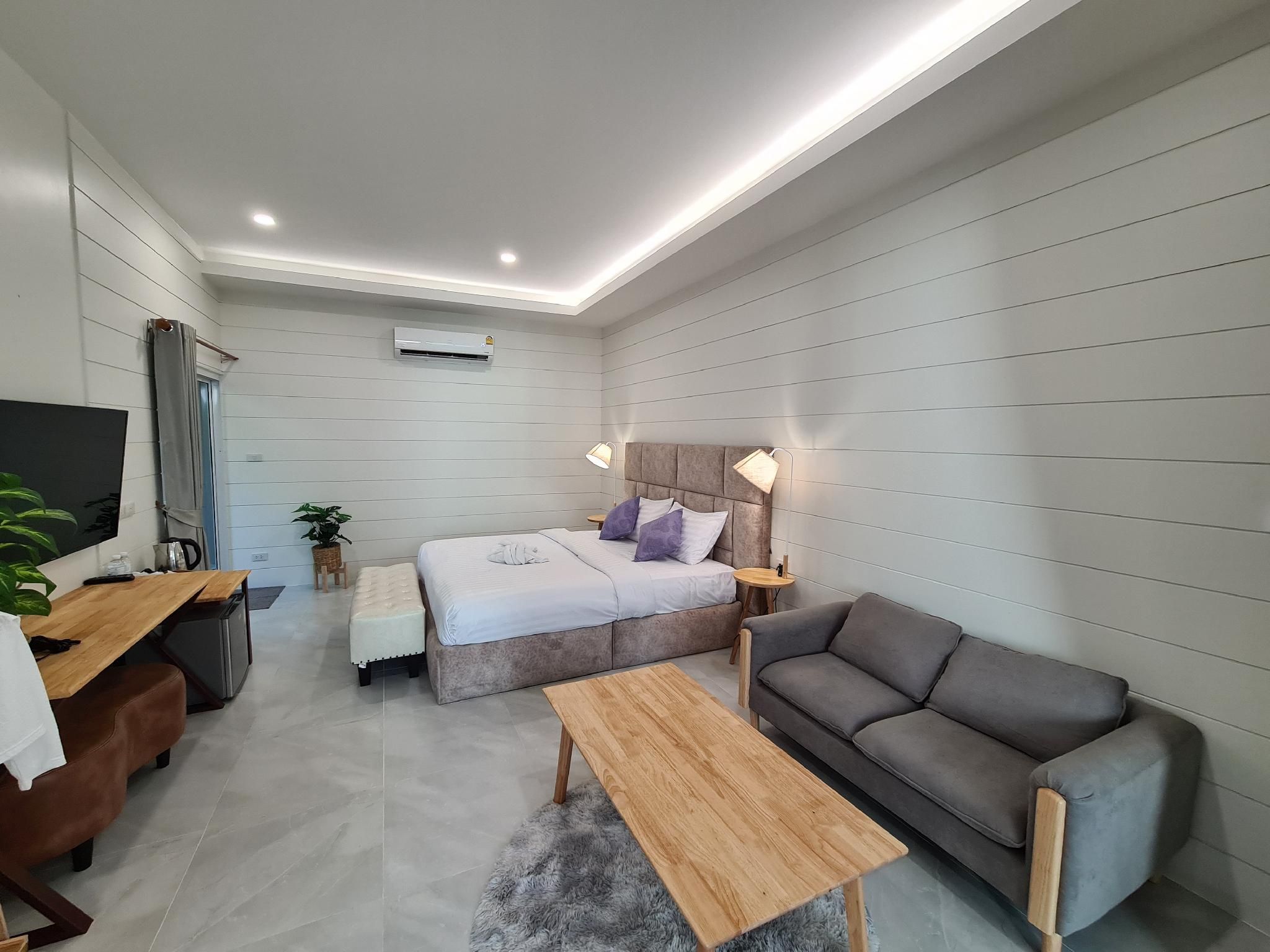 Single Room with Sofa