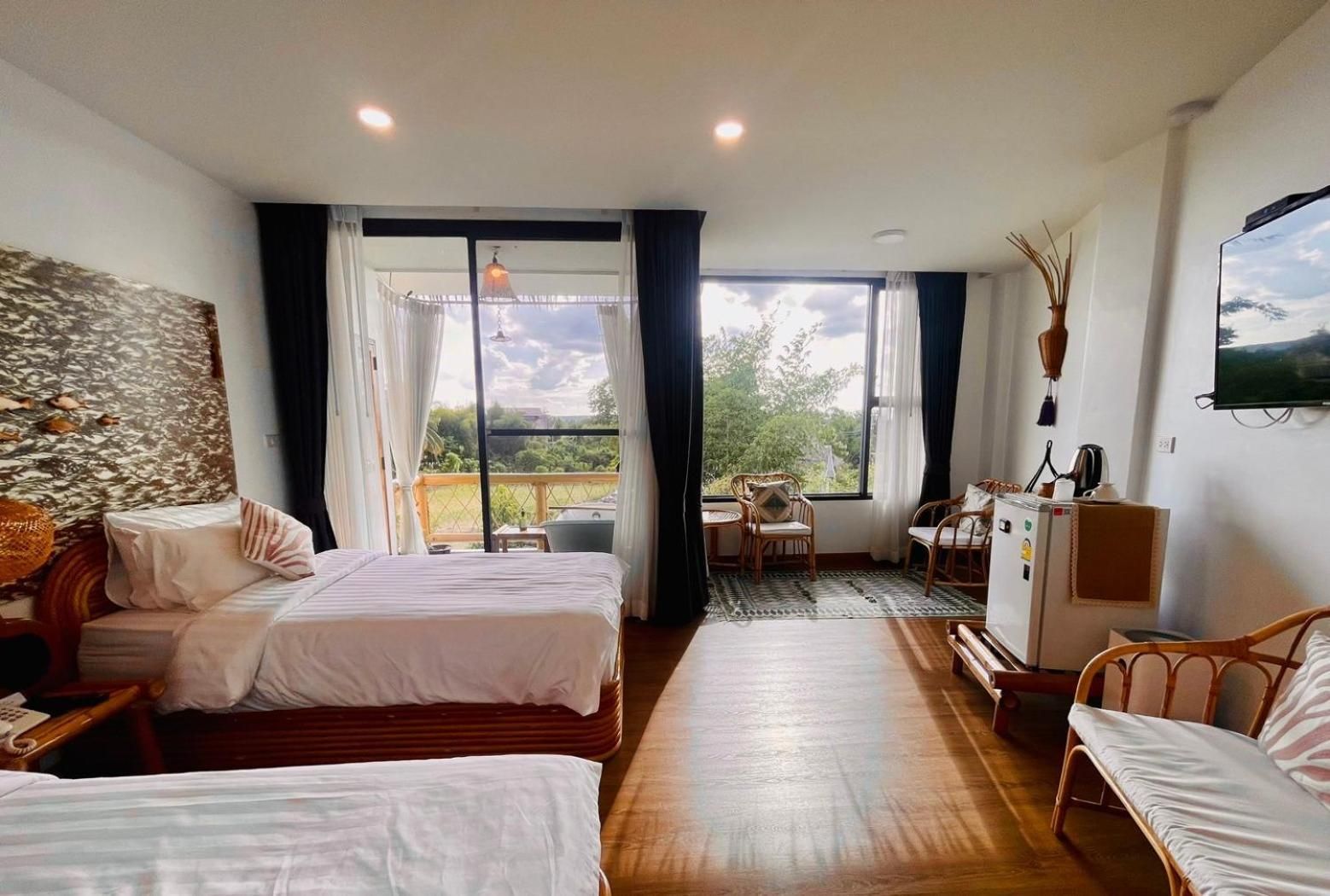 Twin Room with Bath