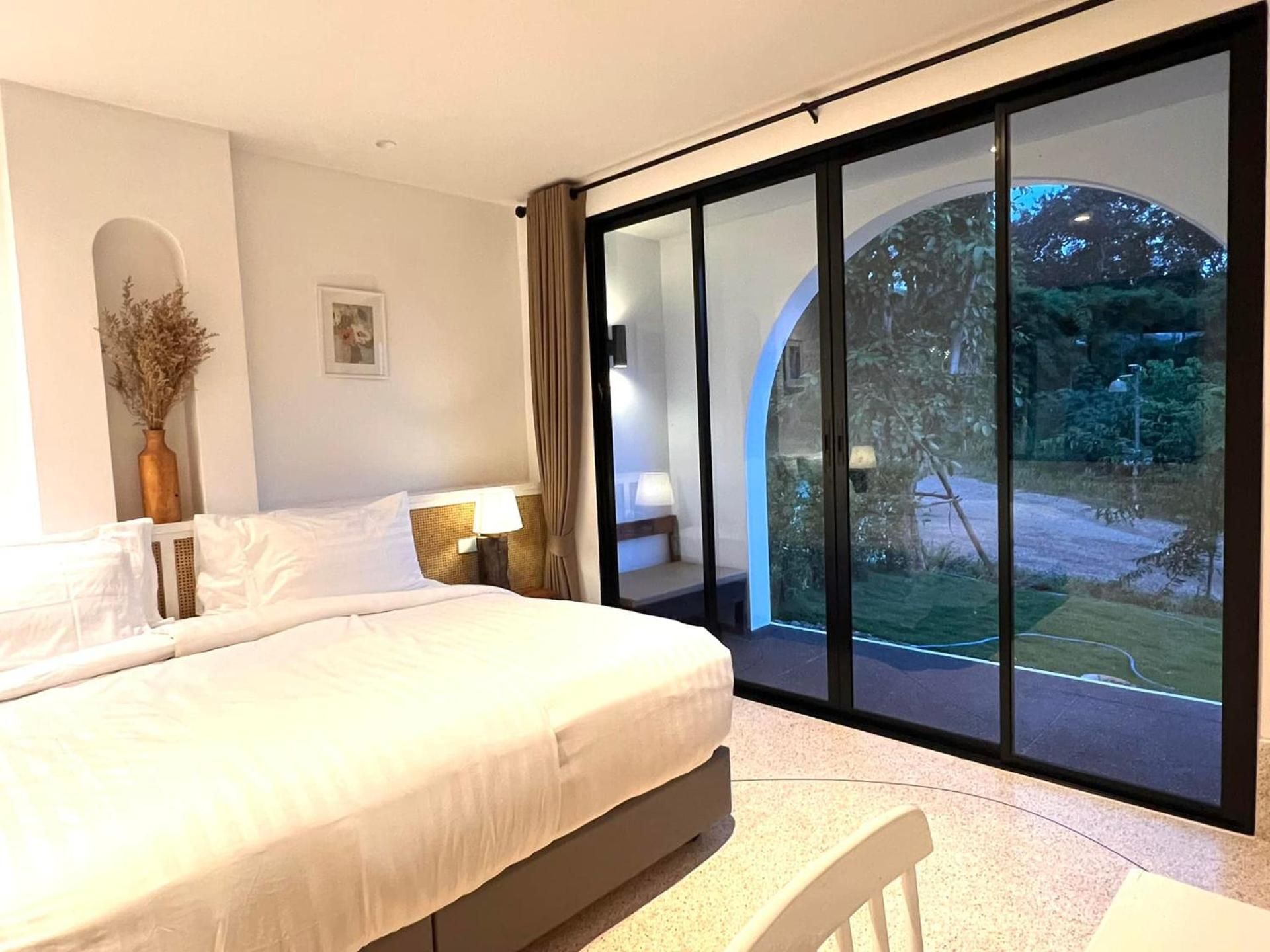 Superior Double or Twin Room with Garden View