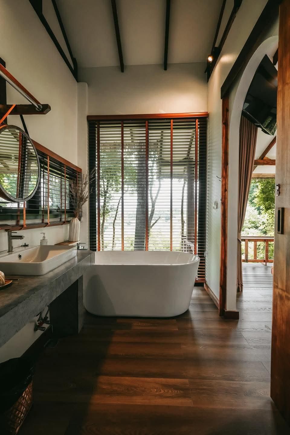 Forest Cottage Standard