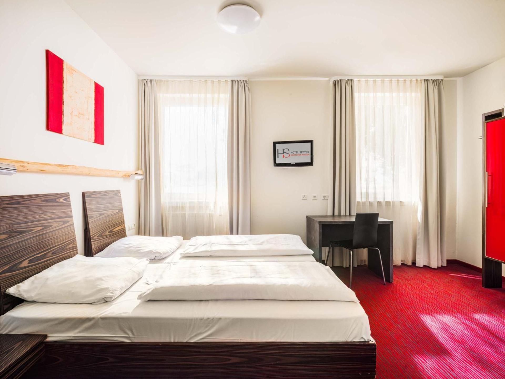 Economy Twin Room