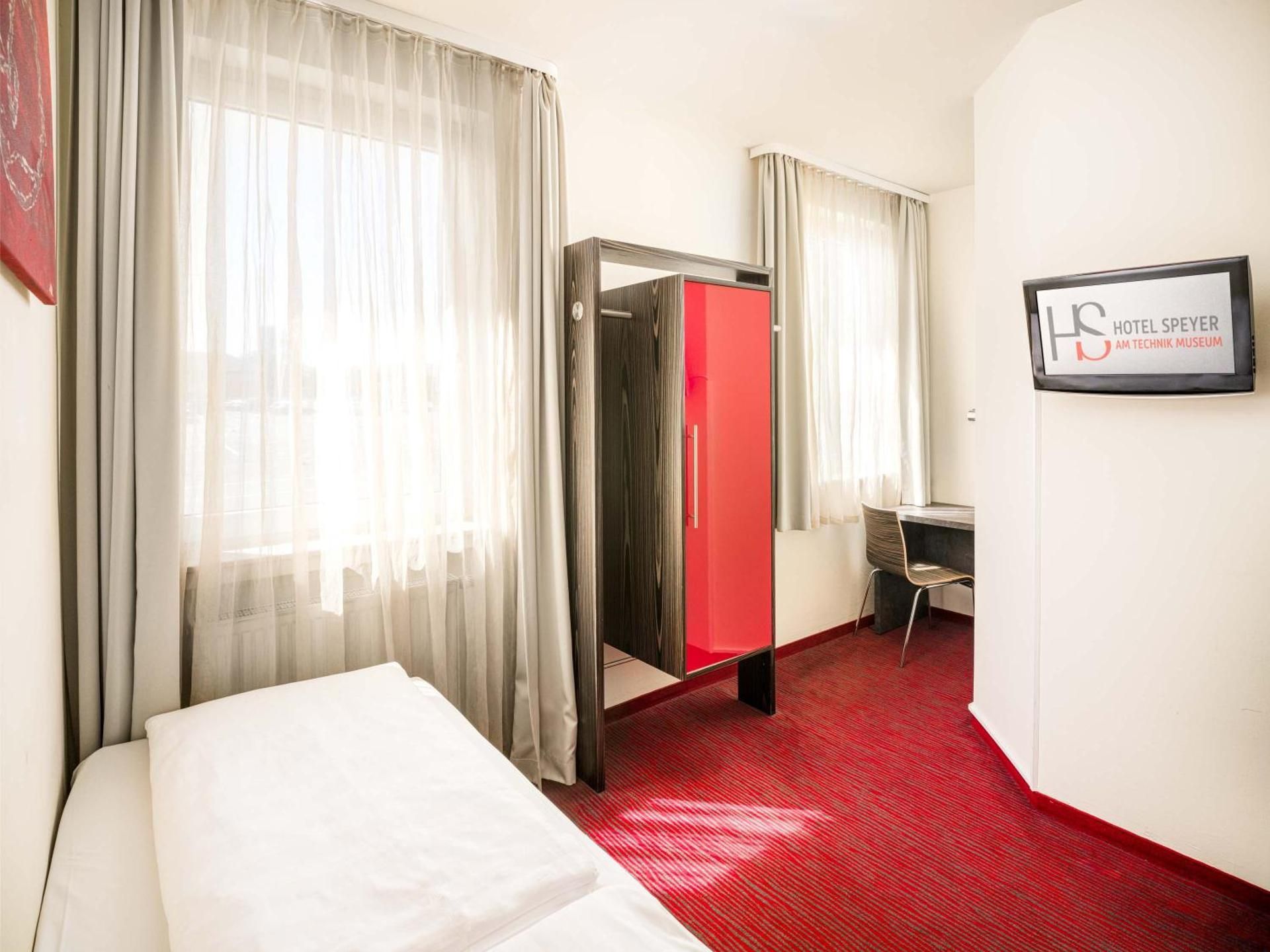 Economy Single Room