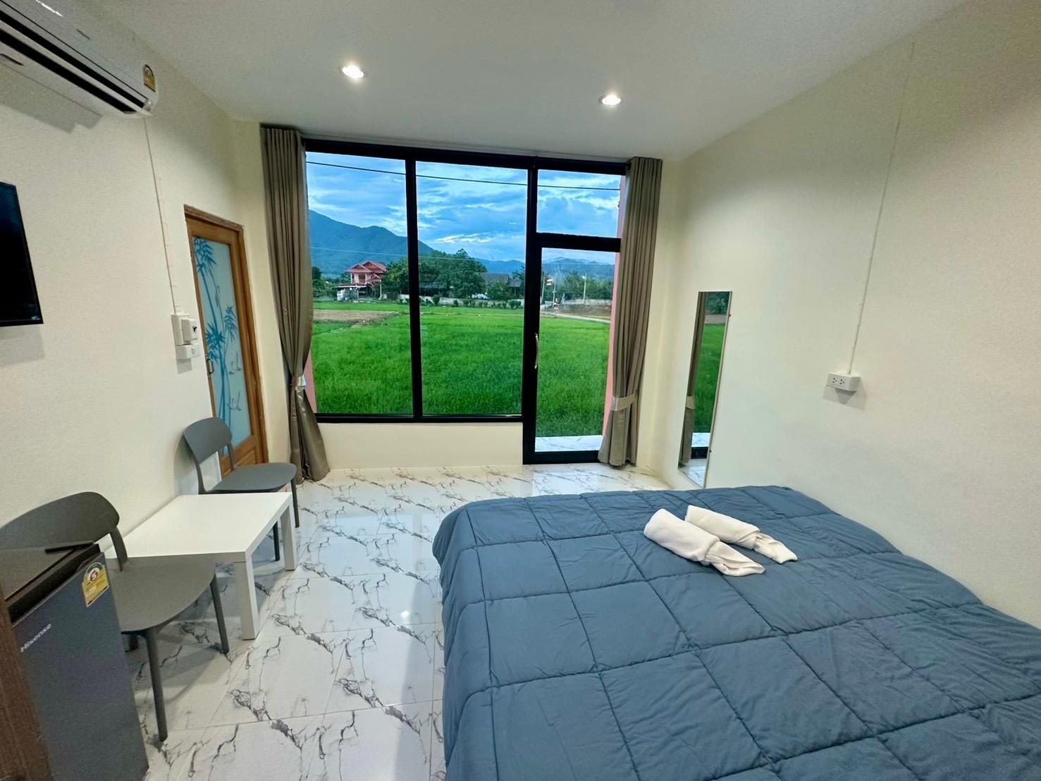 Single Deluxe Room