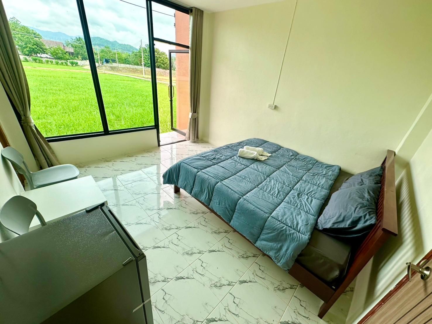 Single Deluxe Room