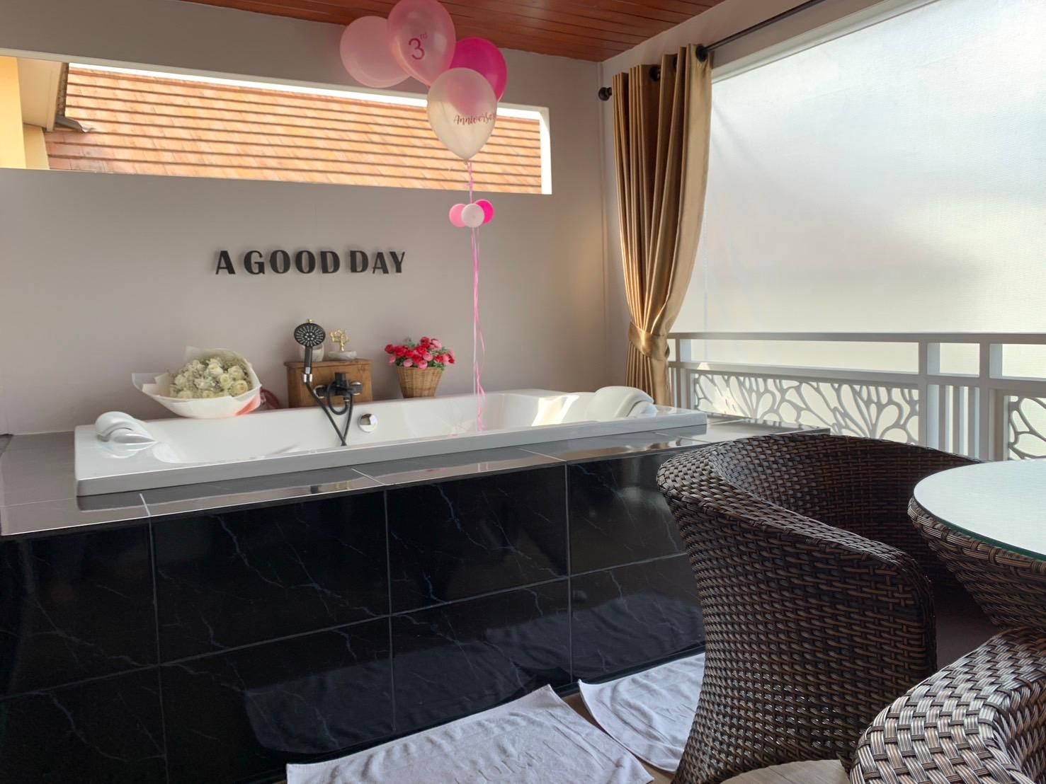 Deluxe Family Suite