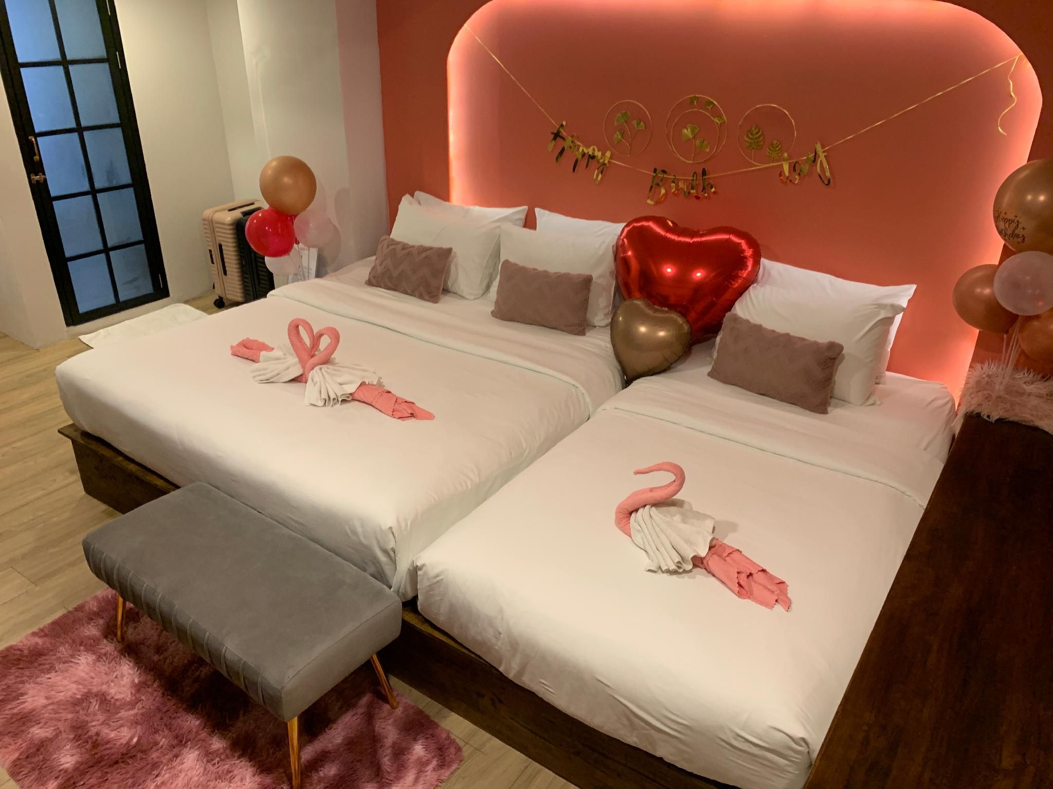 Deluxe Family Suite
