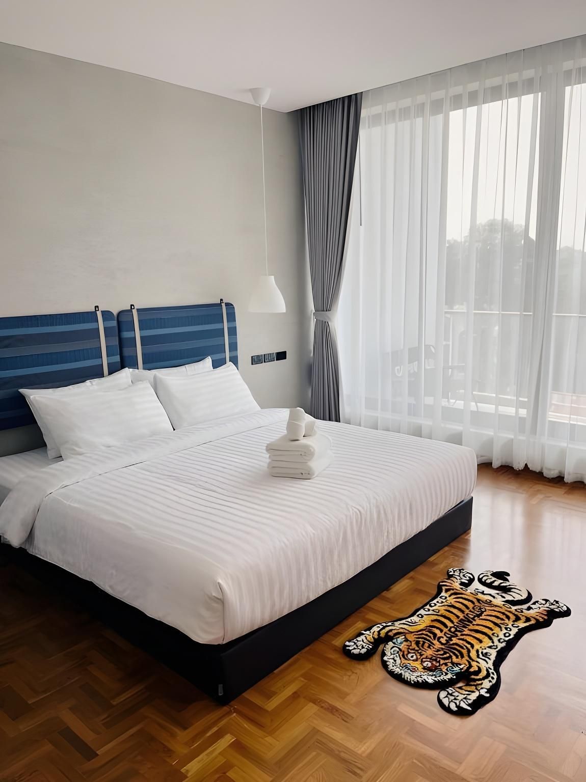 Superior Room with City View