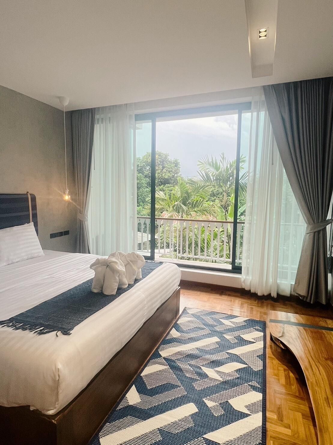 Superior Room with City View
