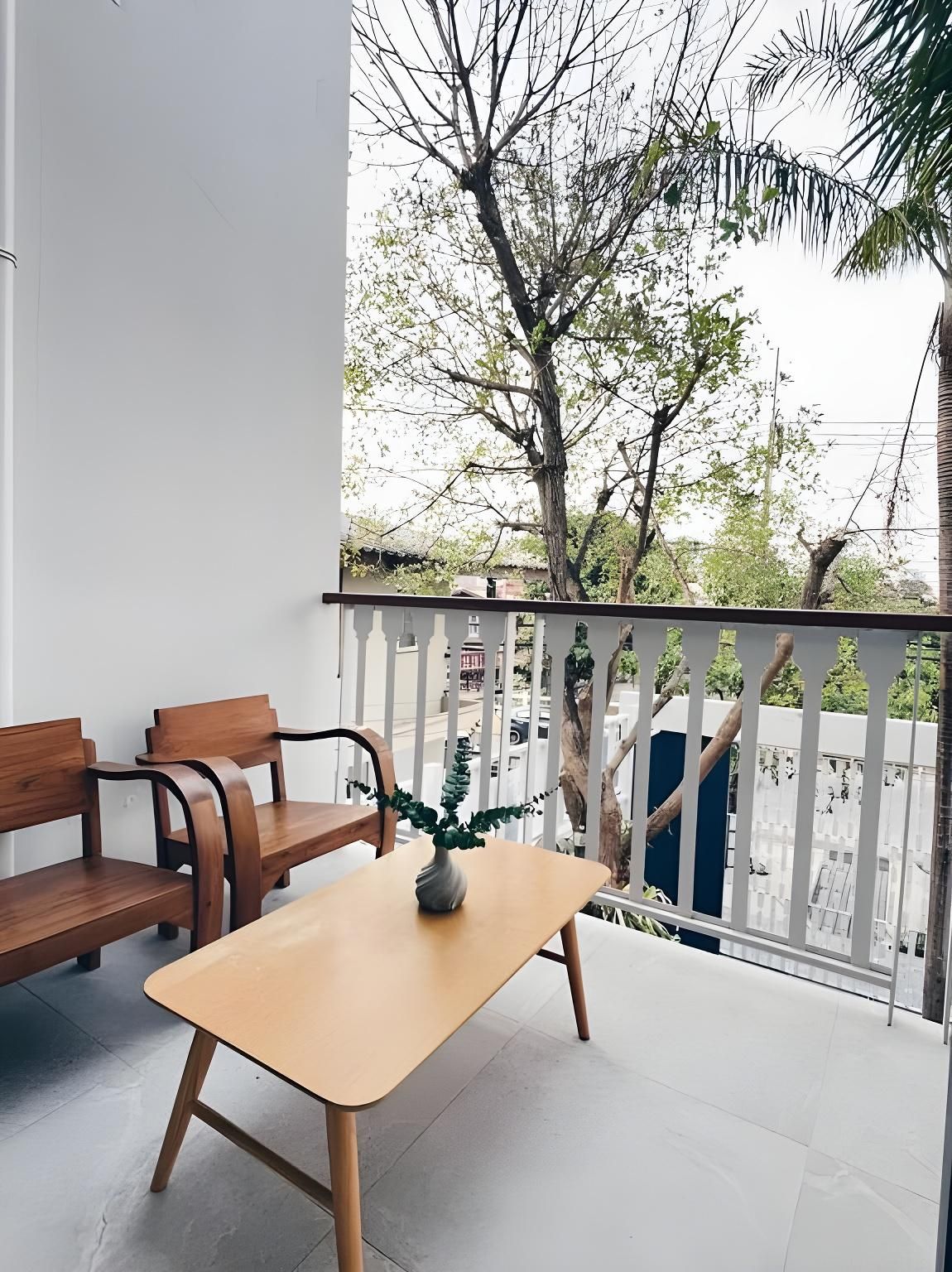 Deluxe Suite with Garden