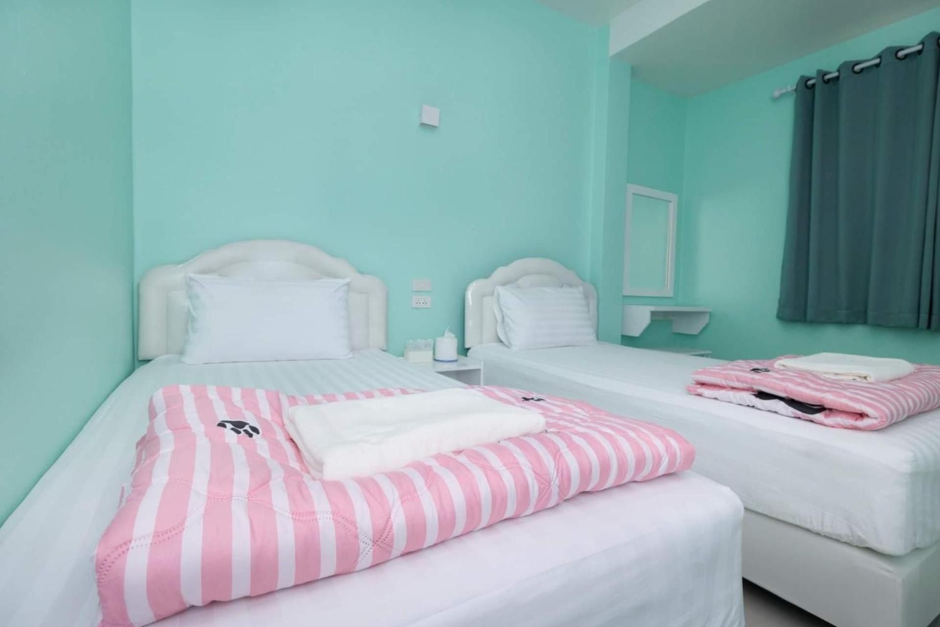 Economy Twin Room
