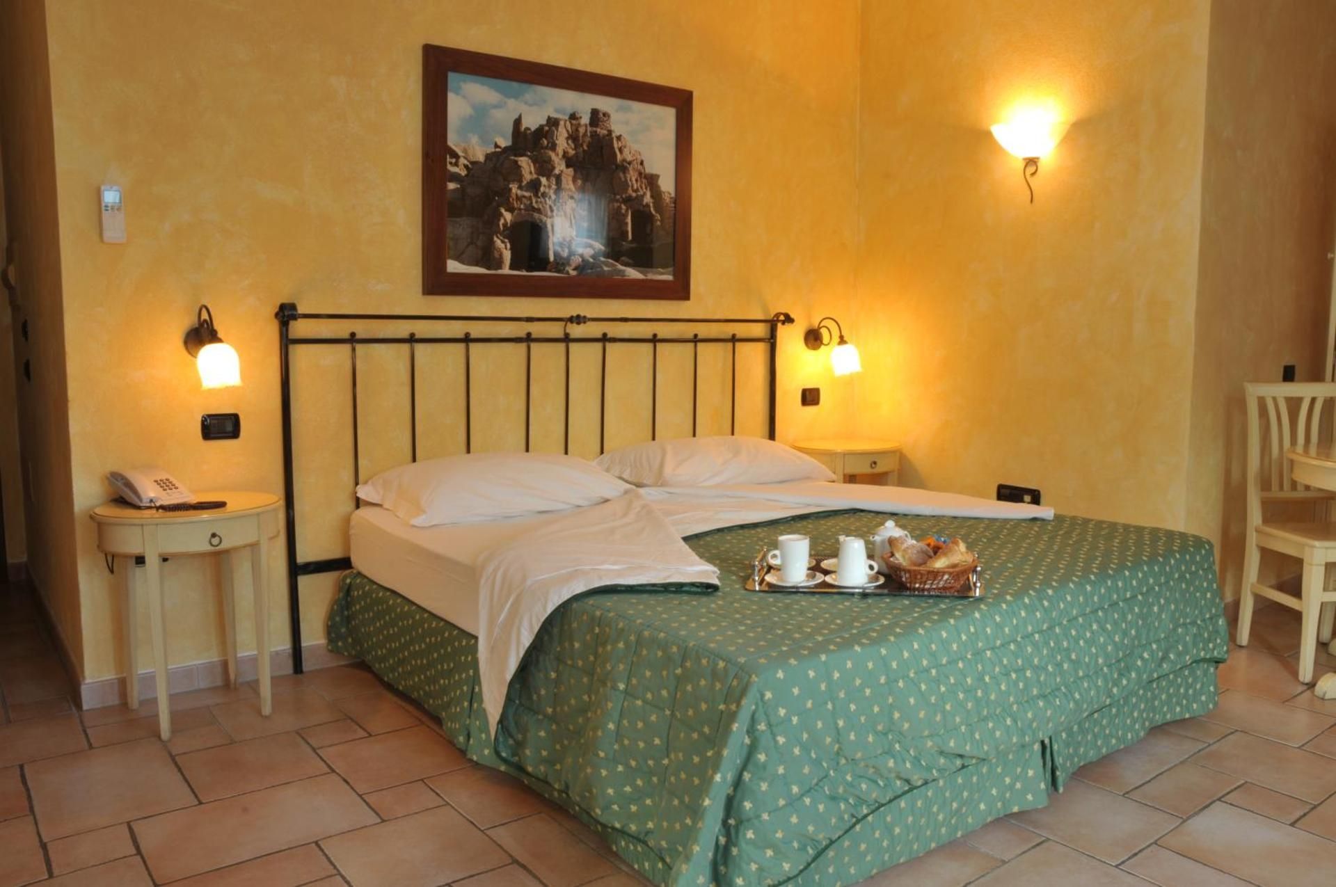 Double or Twin Room with Rubber Boat