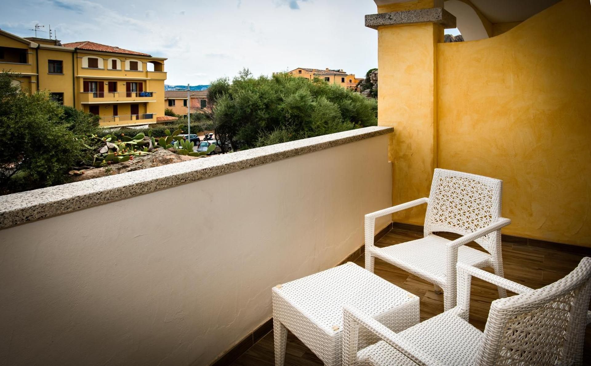 Classic Double Room with Balcony