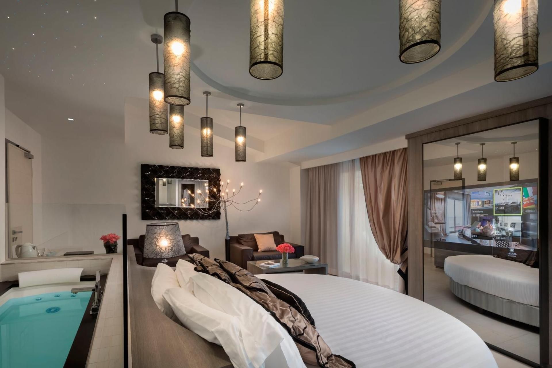 Senior Suite