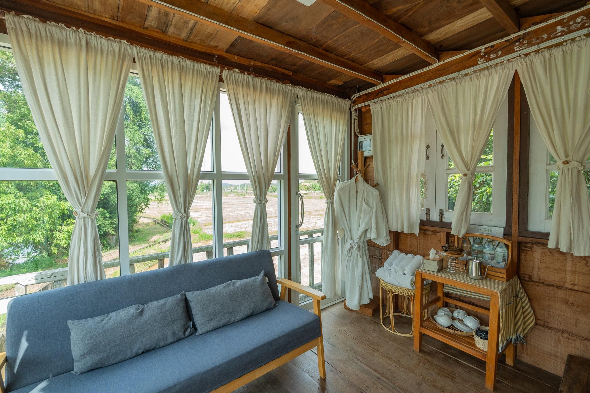 Poolside Room with 2 Queen Beds