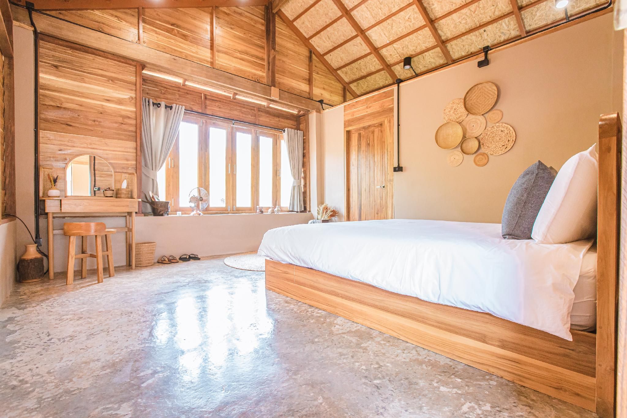 Superior Hill View Room