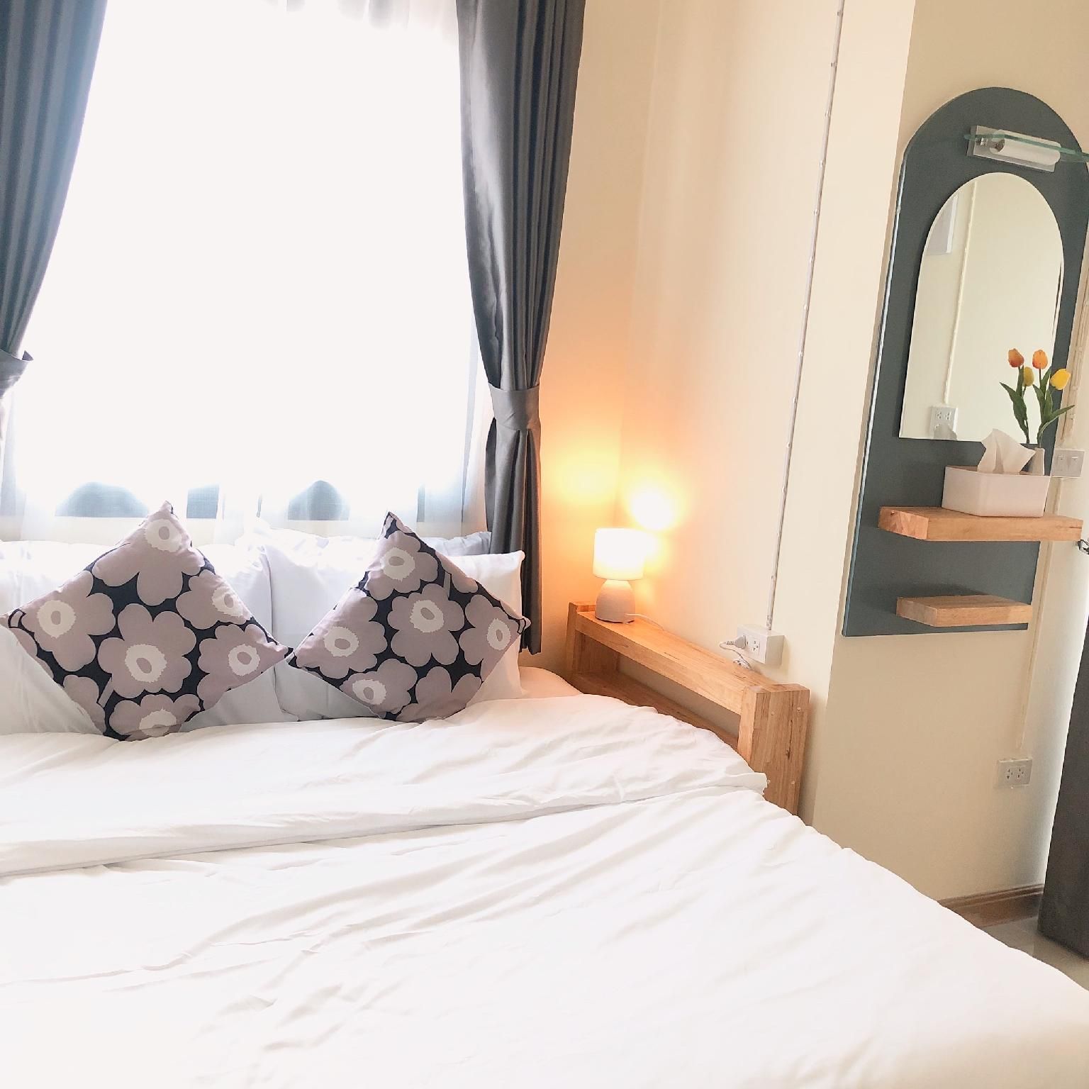 1 Queen Bed Standard Non-smoking