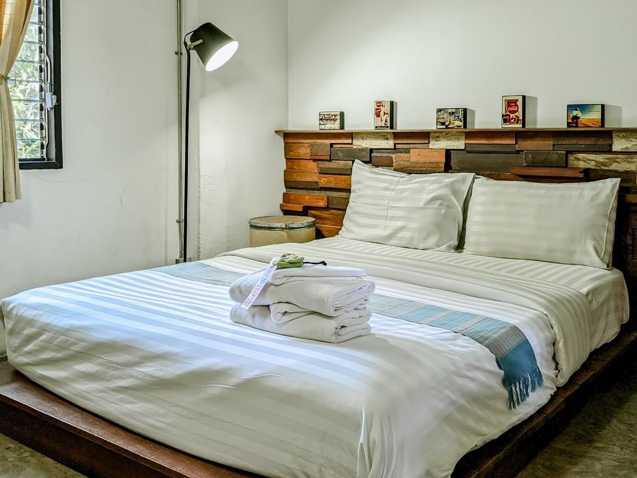 Standard Queen Bed