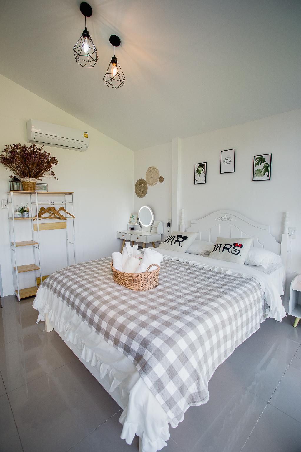 Deluxe Double Room with Bathtub