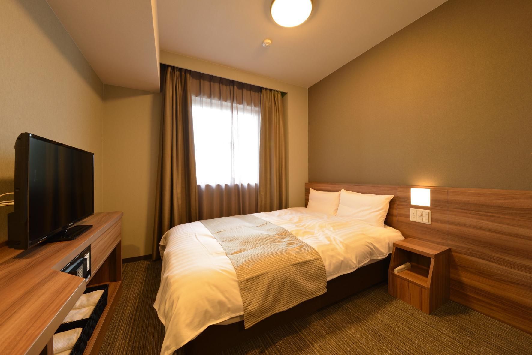 Adjoining Double Rooms with Shower - Non-Smoking