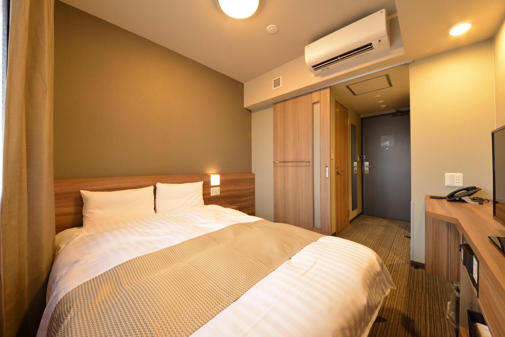 Adjoining Double Rooms with Shower - Non-Smoking