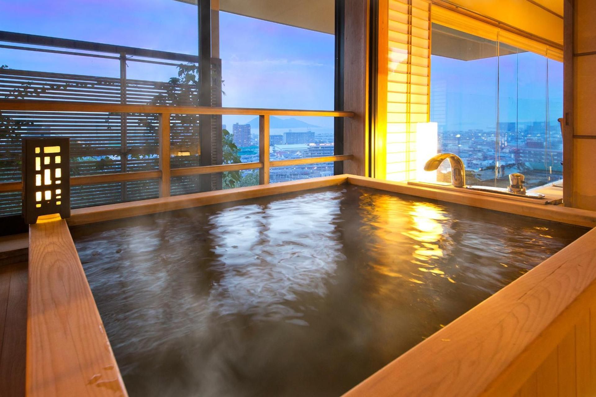 Deluxe Twin Room with Sea View