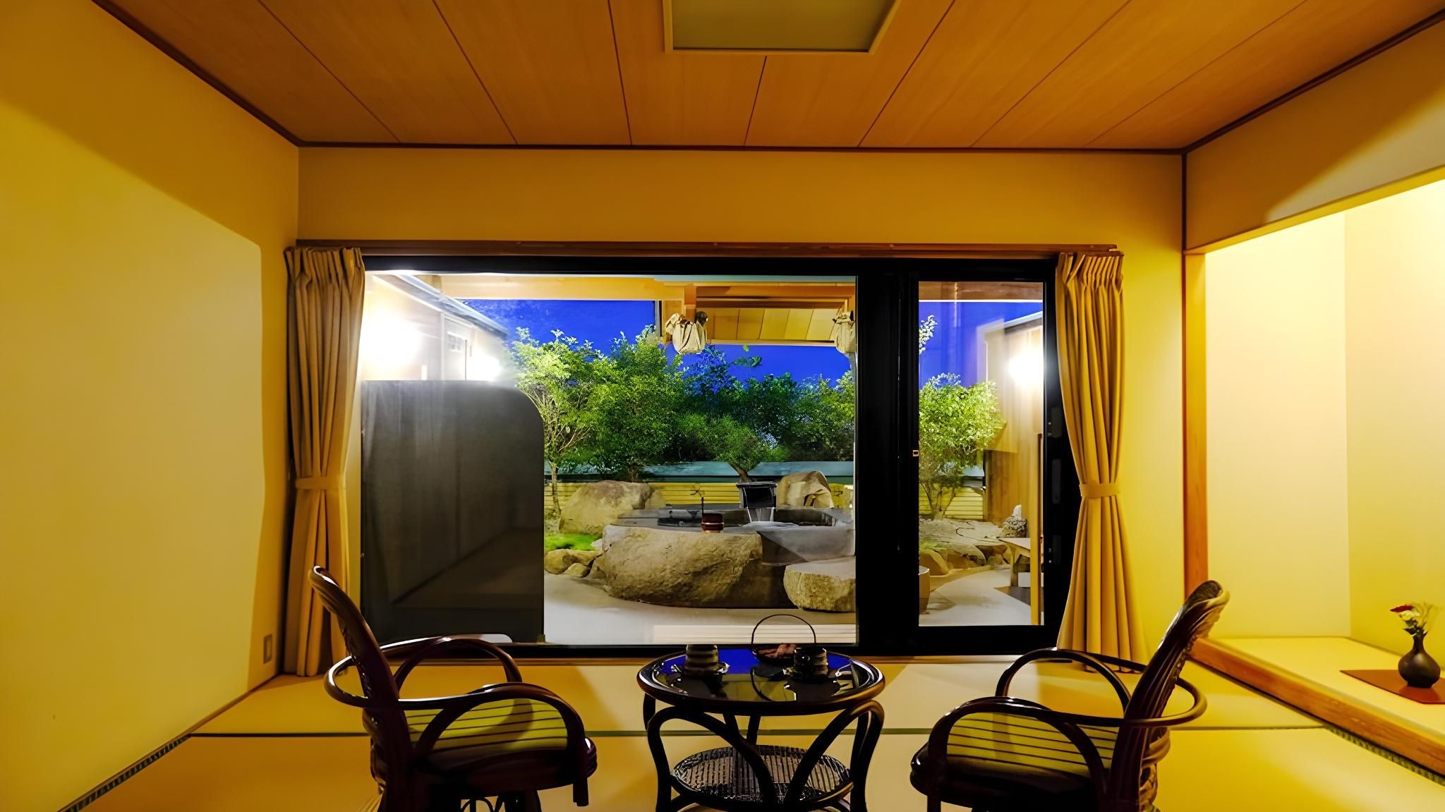 (Natural hot spring) Rock open-air bath [Japanese-style room]