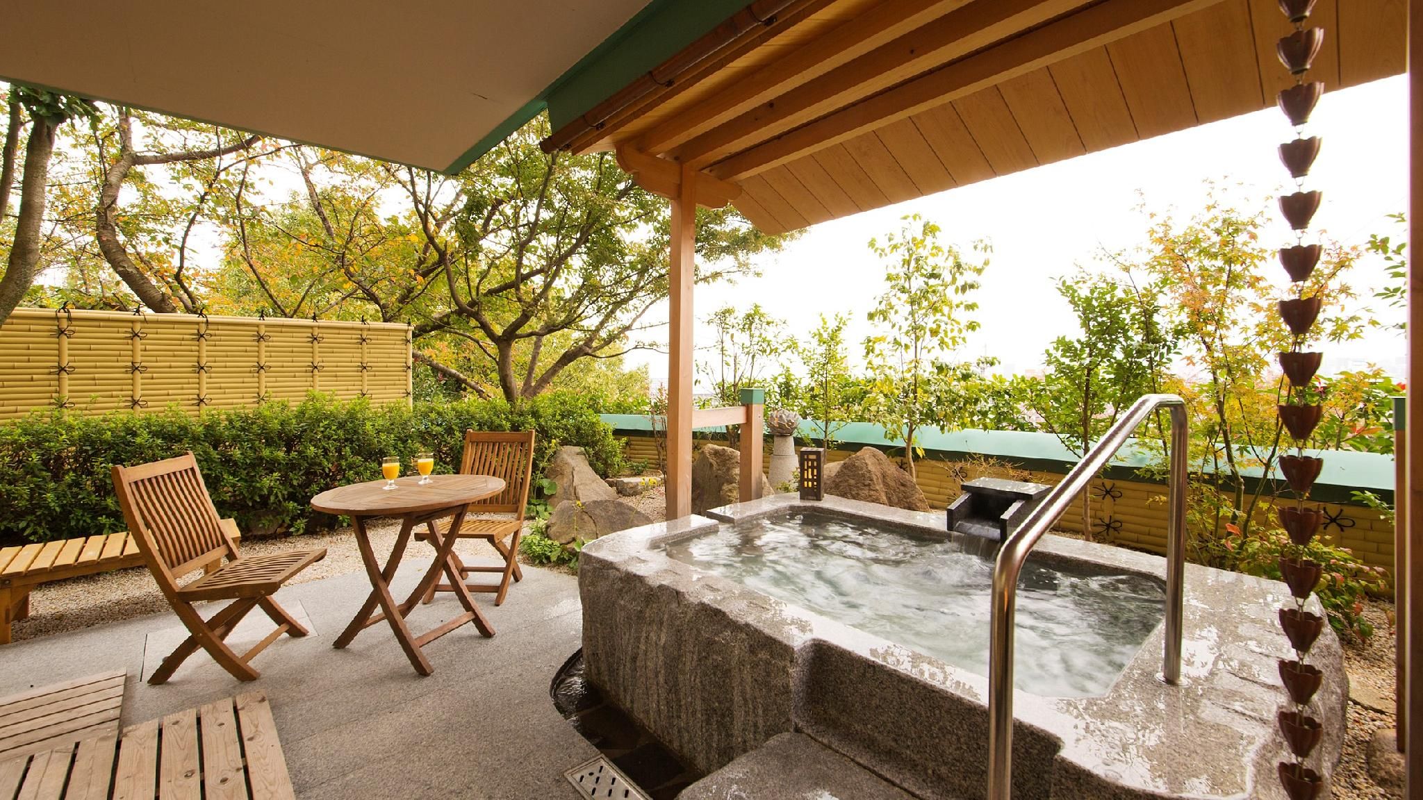 (Natural hot spring) Rock open-air bath [Japanese-style room]