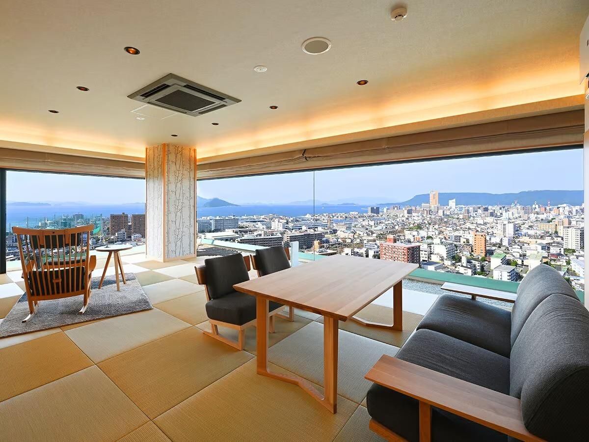 Premium City and Ocean View Suite with Hot Spring Bath