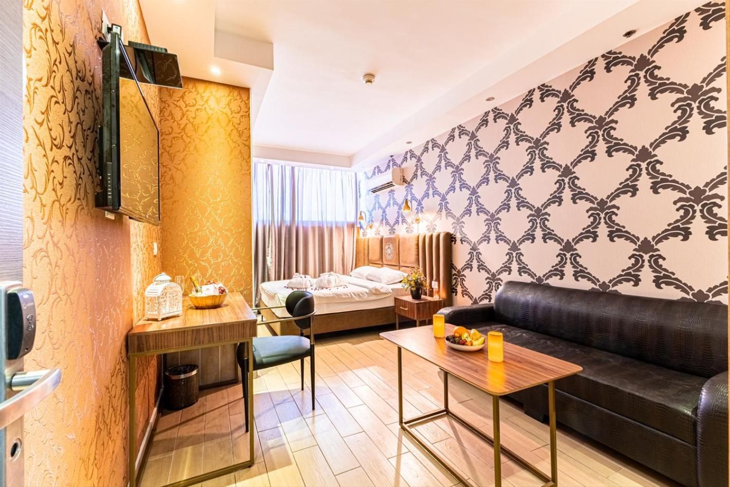 Suite with Spa Bath